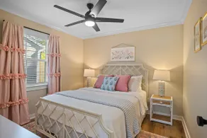 Cottage Row: Daphne - Image 5