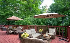 Kawartha Lakes Lakeside Cottage! - Image 3