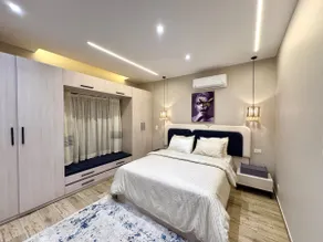 2 Bdr Modern apt with Garden - Image 4