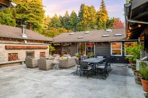 Bayside Retreat on the Coast - Image 5