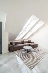 Sunny 2BR Penthouse + Terrace by Berlin Wall - Image 5