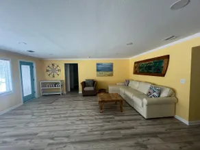 Coastal pool house - sleeps 15 - Image 3