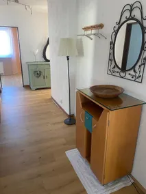Sunny 3-room apartment with balcony - Image 3