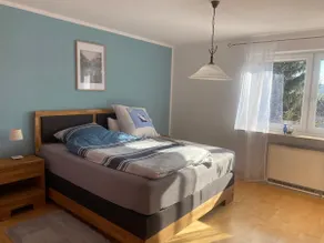 Sunny 3-room apartment with balcony - Image 4