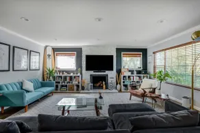 Chic 3BR Home Near Beach & SF - The Alameda Snail - Image 3