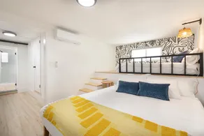 Amazing Beach Stay, King + Full Beds - Image 5