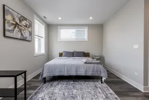 Renovated 3BR Apt w/ In-unit Laundry & Parking - Image 4