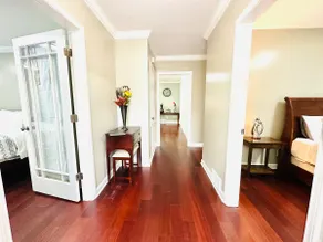 Spacious and Comfortable House in Ballantyne. - Image 5