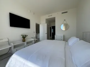 Stunning PH in Heart of Doral - Image 3