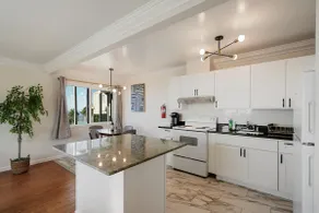 Scenic 2BR Mountain Retreat with Private Deck - Image 4