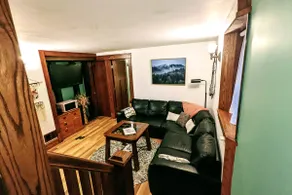 DT+Bikes+Pvt Suite+Jacuzzi+Parking+Near Campus - Image 2