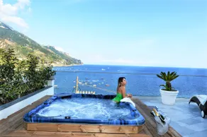 Lastminute Sea Access Villa w/Solarium & Jacuzzi - Image 5