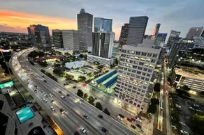 Downtown Skyline| High-Rise Condo | Rooftop Pool - Image 4