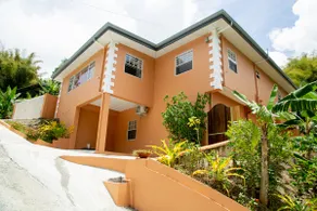 HOUSE IN THE MOUNTAIN! APARTMENT 1 - Image 2