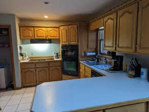 Lovely Cape Cod surrounded by mountains on 6 acres - Image 3