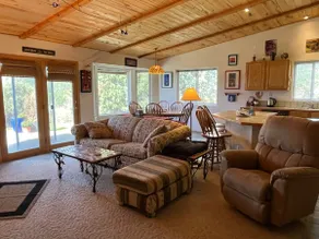 Mountaintop Haven - Image 2