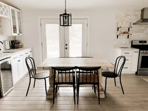 Aesthetic ranch style home with modern furnishings - Image 3