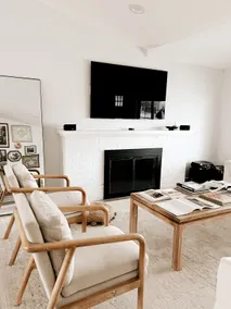 Aesthetic ranch style home with modern furnishings - Image 4