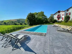 Charming gîte with swimming pool and mountain views in the heart of the Basque Country - Image 4