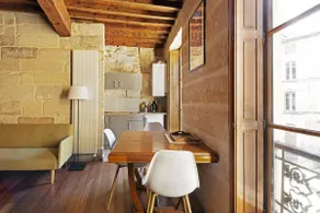 Charmerende lejlighed med aircondition i det historiske centrum af Uzès - Image 5