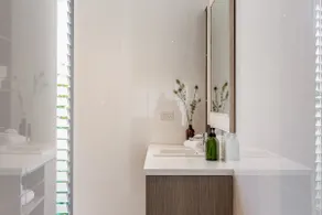 The Urban Beach House - Image 5