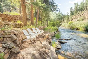 Beautiful Creekside Cabin, Rooftop Hot Tub, NoPets - Image 5