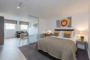 Spacious Studio Suite with 24/7 Reception & Gym - Image 3