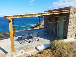 Bucolic Dream Seaside Cabin - Image 4