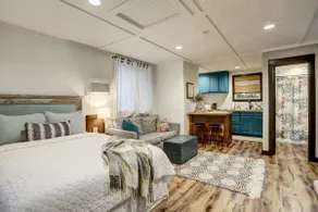 Modern Farmhouse Studio Apartment - Image 3