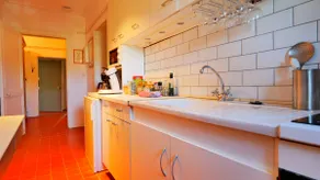 2-star apartment in writer's house - Image 5