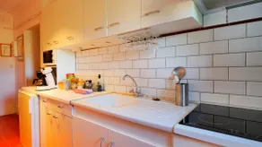 2-star apartment in writer's house - Image 4