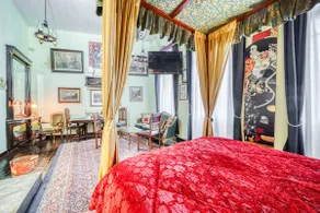 Ermou str Urban Vintage Suite @ metro Monastiraki - Image 4