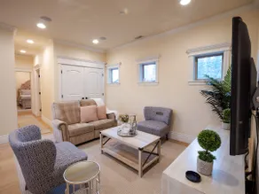 High End MIL Unit In Gated Home - Image 2