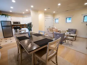 High End MIL Unit In Gated Home - Image 4