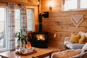 The Nook, Peaceful Retreat: Lake+Hot Tub+ Sauna! - Image 2