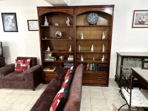 A house to rest in, a safe area near gardens and events - Image 2