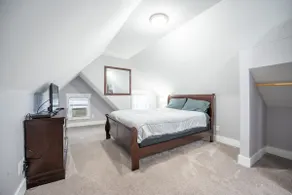 BEAUTIFUL VICTORIAN HOME UNIT 2 - Image 4