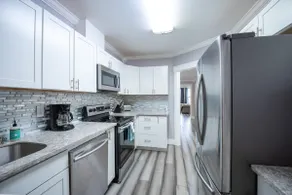 BEAUTIFUL VICTORIAN HOME UNIT 2 - Image 5