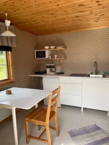Spend the night only 4 km from the E4 in Cabin 2 - Image 4