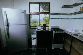 Deluxe Sea View Suite - Image 3