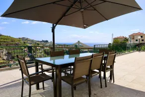 House with terrace & heated pool - Image 3