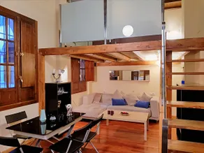 Feria Palace Apartment - Image 4