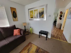 Entire 2bd~ Best Rest Inn Towne~Westside - Image 5