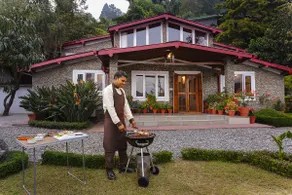 3BD Fairytale Garden Villa | w/Cook & BBQ - Image 2