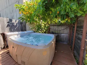 Lovely homemade Garden Cabin + Hot Tub near Bart. - Image 2