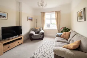Elegant Edwardian Apartment with patio by Exmoor - Image 4