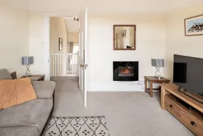 Elegant Edwardian Apartment with patio by Exmoor - Image 2