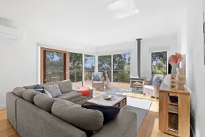One at Seventy Seven, Lorne - Image 3