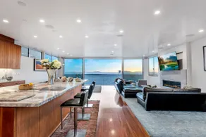 Modern Beach Front architectural home-3 king beds- family friendly beach - Image 3