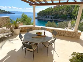 Stone Villa with Jacuzzi in front of Beach Brac - Image 2